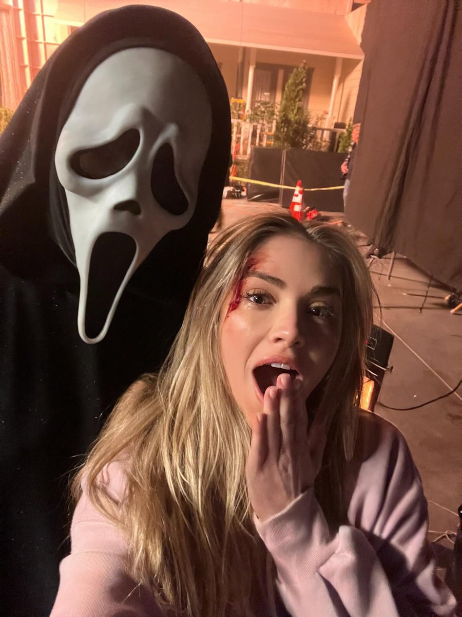 finalboytristan's tweet photo. The #Scream7 opening scene is probably the best one we’ve had in a long time. It felt completely fresh and it was so awesome.

Jimmy Tatro naturally sold the trivia fan boy as Scott without looking forced and being exhausting. He sold his character with an amazing performance and I’m so happy the whole trivia thing wasn’t cringy.

Michelle Randolph got to deliver action sequences and full choreography as Madison that was greatly missed from Scream. Her fight with Ghostface that travelled up the stairs through objects and obstacles is 100% Scream. It was truly Sarah Michelle Gellar’s Cici Cooper all over again.