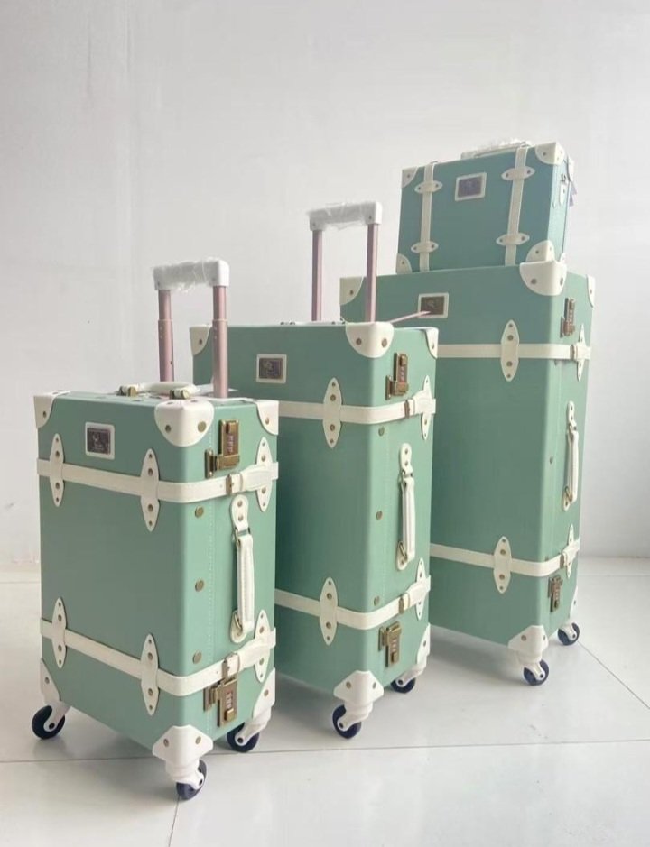 FatimaJiya3's tweet photo. Luxurious luggage 🧳 by4 #460k
https://t.co/mri5hRIvRv
WhatsApp 08180334254.
Kano State/Minna, Niger State,Nigeria 🇳🇬 https://t.co/ET8gShLMyO