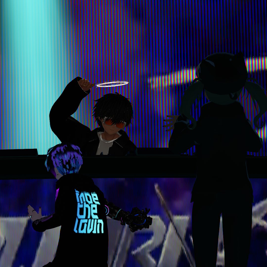 さとみんと tweet media