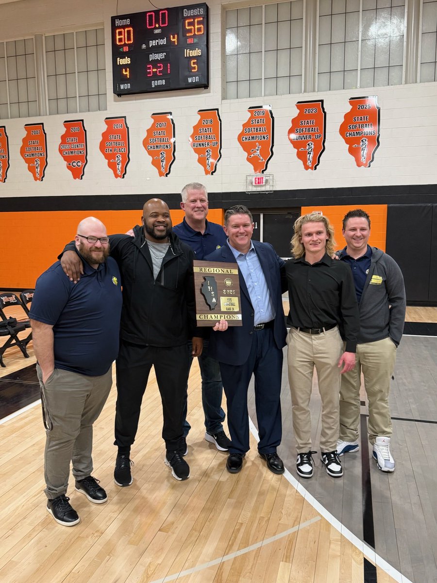 CoachSovern40's tweet photo. Love this crew! #MustangsVSeverybody https://t.co/y0AtpGybSv