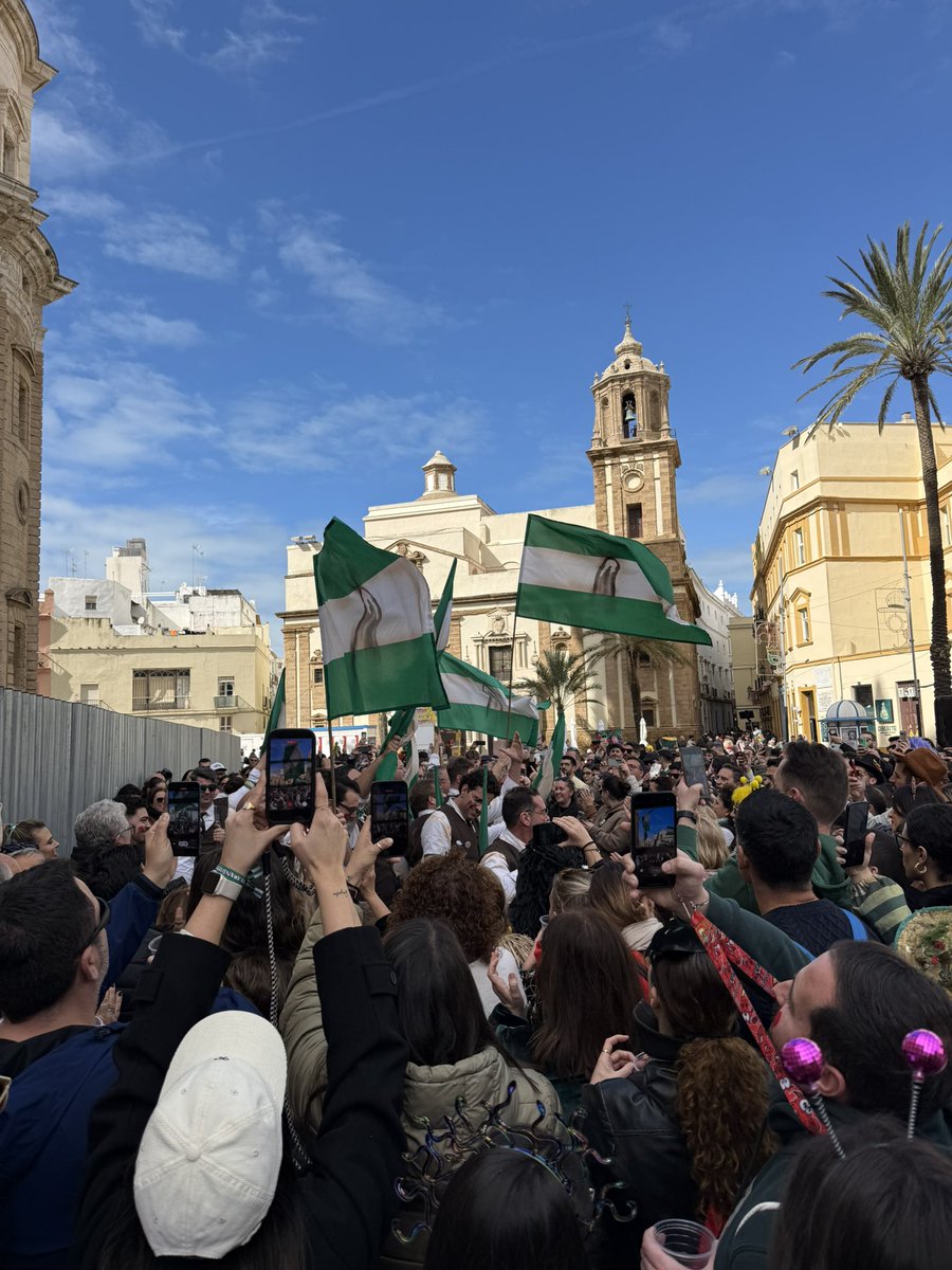 “Y presume de tus raíces, habla y acento” #28F