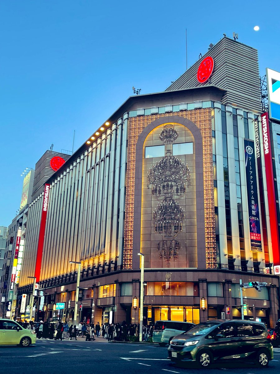 nonchan482's tweet photo. 今度は銀座へ💨💨
三越でMOLINIのポップアップをやっているので買いに来ました😄
#GINZA
#MOLINI https://t.co/4PcVzrJTlL