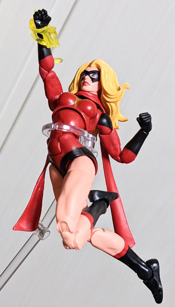 とあるカスタム需要で、マーベルレジェンド ウォーバードを調達。 新