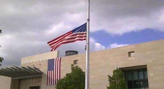 عاجل: أصدرت السفارة الأمريكية في الأردن أمراً بالبقاء في المنازل لجميع الموظفين، وتوصي جميع الأمريكيين بفعل الشيء نفسه حتى إشعار آخر.