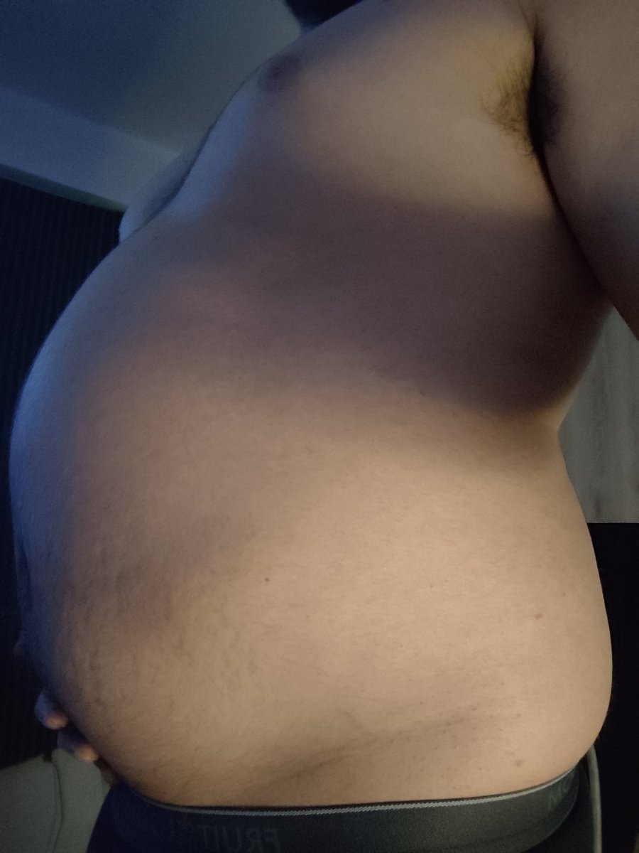 Maxballoon97 tweet media