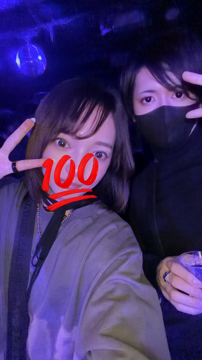 MUMUPPI's tweet photo. 有名人と写真撮れてアツい
#へかふぇす https://t.co/cyUFgVcbWv