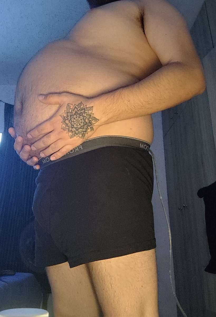 Maxballoon97 tweet media