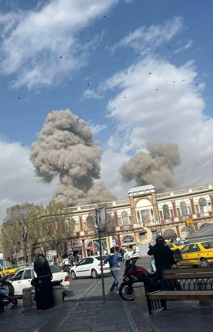 ThaiSF2013's tweet photo. The Israeli Defense Minister confirmed that Israel has launched an attack on Iran, stating that the operation was aimed at eliminating threats, after multiple explosions were reported in Iran’s capital.

#Iran #อิหร่าน #อิสราเอล #Israel https://t.co/lpxKgIgxts