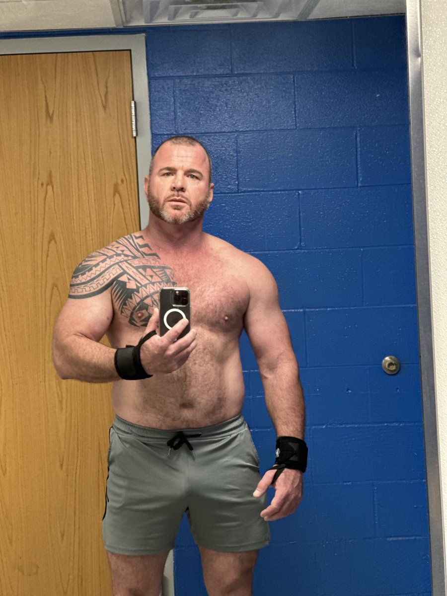 Tex Johnson tweet media