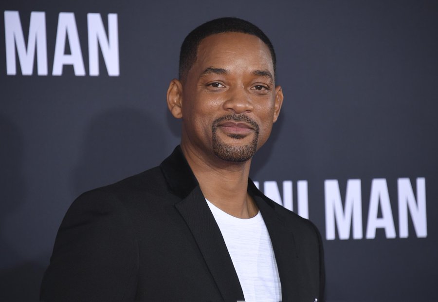 Will Smith                             Will Smith 
at 29yrs old                        at 54yrs old