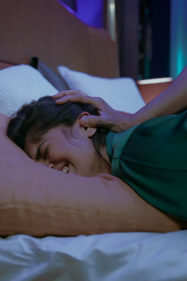 "तीन महिलाओं ने मेरे रे-प का विरोध करने पर जबरन विया-ग्रा खिला कर मेरा बेरहमी से बला-त्कार किया। मेरे शिश्न और वृषण को काट दिया और मुझे असहनीय दर्द व भारी र क्त हानि के साथ तड़पता छोड़ दिया। 'मेरा नहीं तो किसी का नहीं', ये उसके शब्द थे जिसने अपनी दो सहेलियों के साथ इस अपराध को