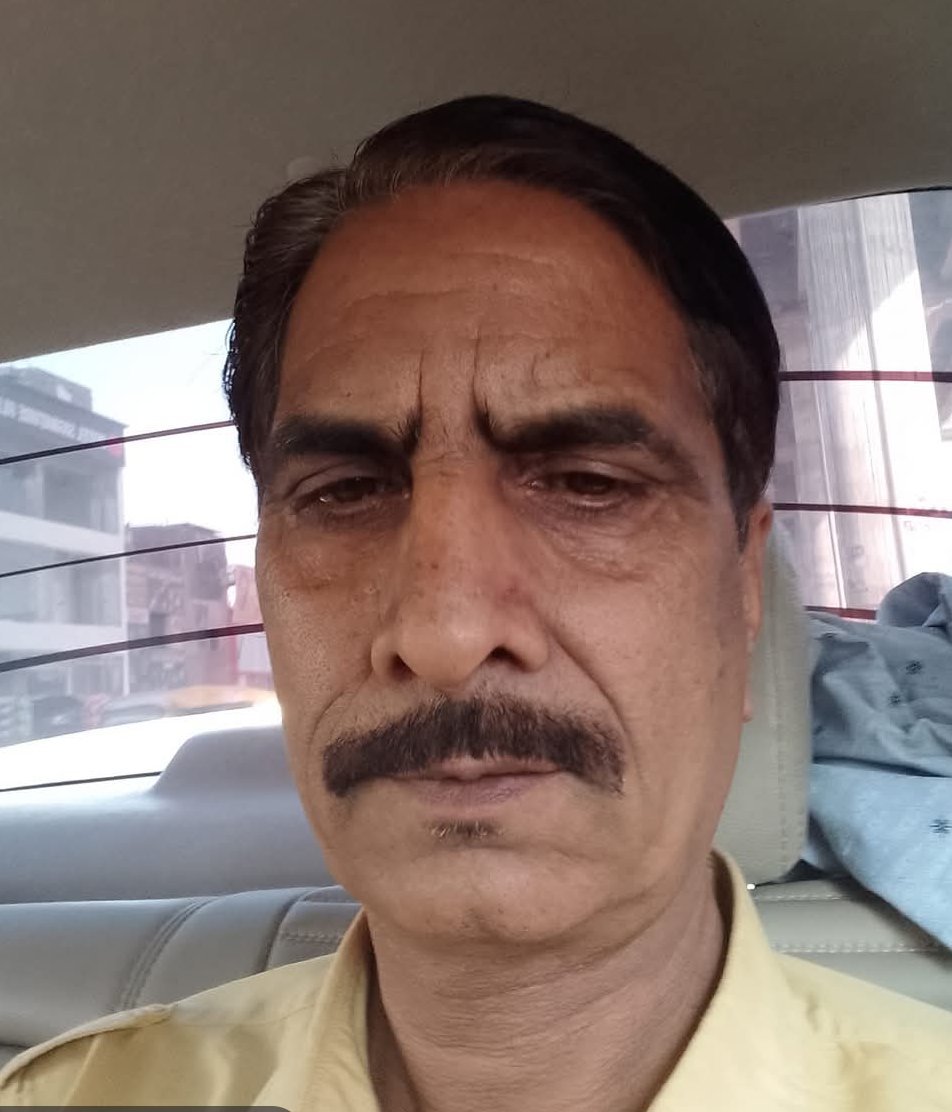#Saleemvwastik यह खबर बेहद दुखद और चिंताजनक है कि सलीम वासतिक पर जानलेवा हमला किया गया है। रिपोर्ट के अनुसार कुछ लोगों के एक समूह ने उन पर कई बार चाकू से वार किया, जिसके बाद उन्हें तुरंत दिल्ली के जीटीबी अस्पताल में भर्ती कराया गया, जहाँ उनका इलाज चल रहा है।