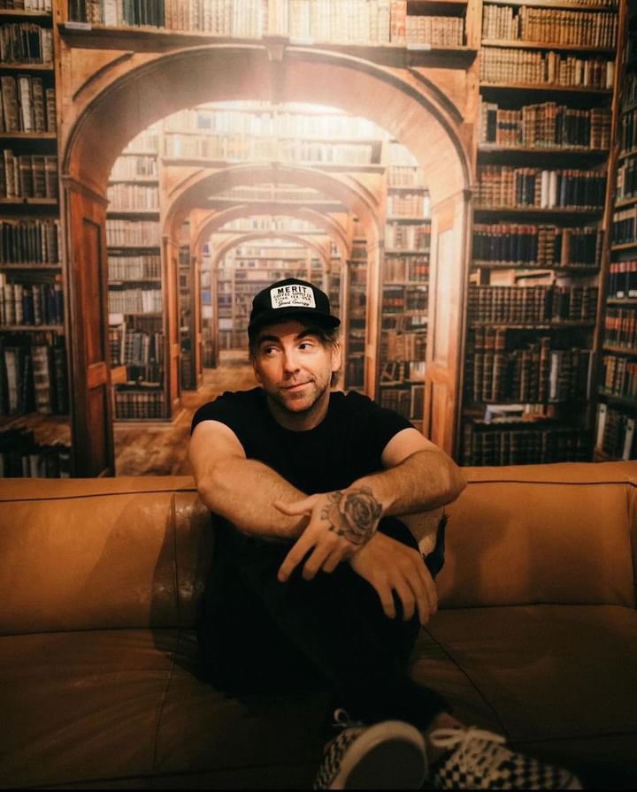 Maggie Sapet tweet media