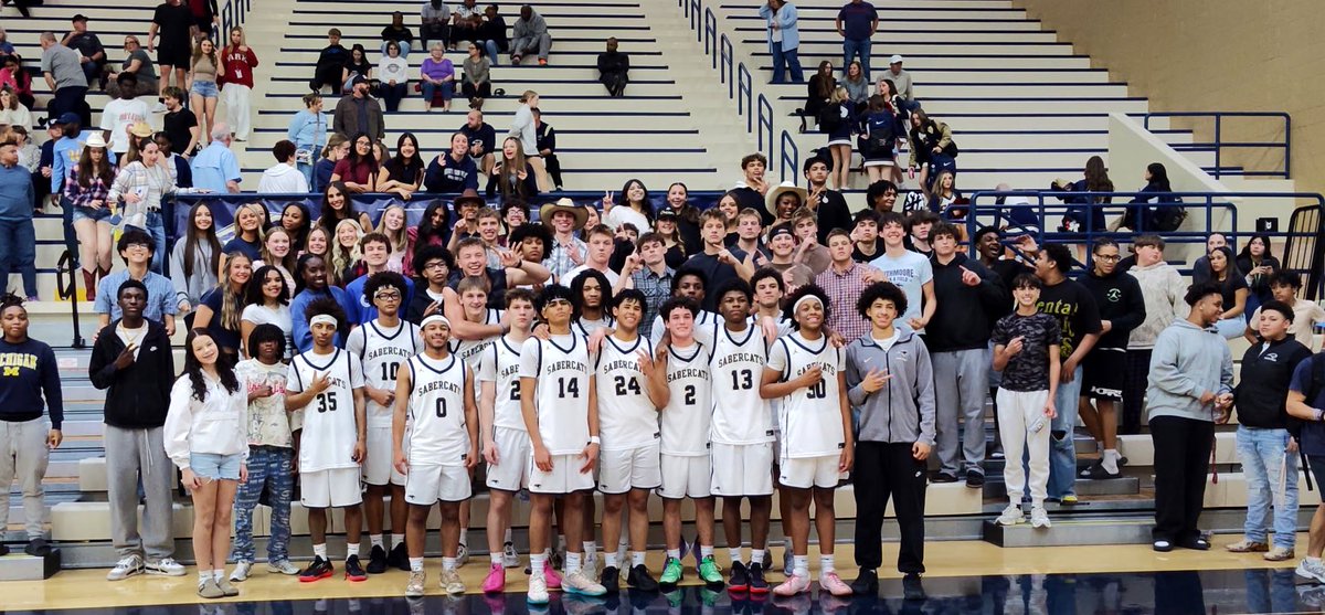 SouthmooreHoops's tweet photo. SaberCats dominate the Jaguars 68-32 in the Class 6A Regional opener and roll into the Regional Championship vs PC West. Our SaberCat Pit Crew Rocked the House🔥
#jOURney #BIB #JustUsTOGETHER https://t.co/dFmMe4oPF1
