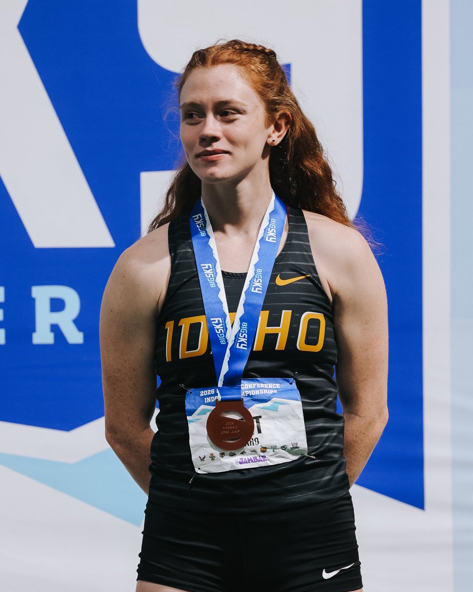 That’s ✌️ conference indoor podiums for Hanna 🤩