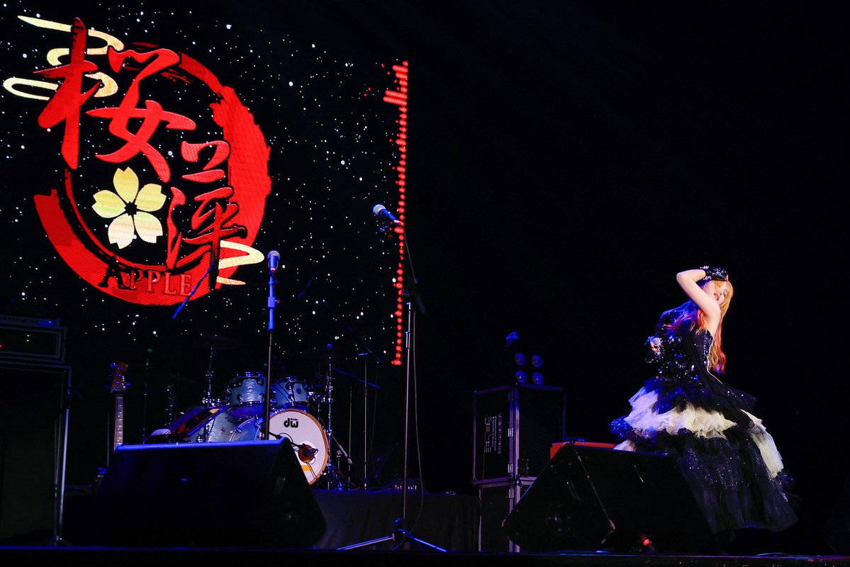 おはようございます☀️ 昔ずっと金髪だったよ、あゆっぽいでしょ？笑