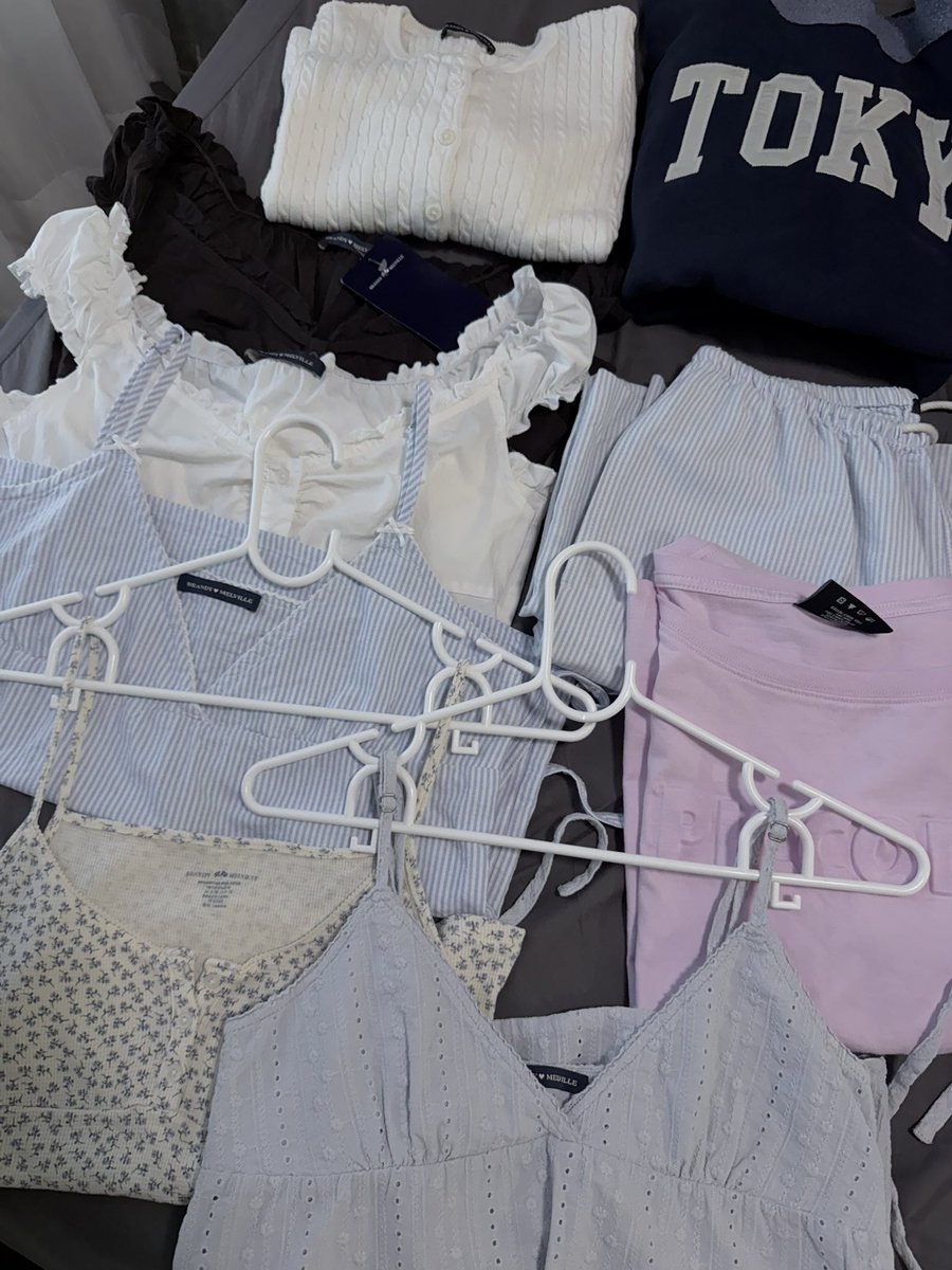 ส่งต่อเสื้อผ้าcutecutee tweet media