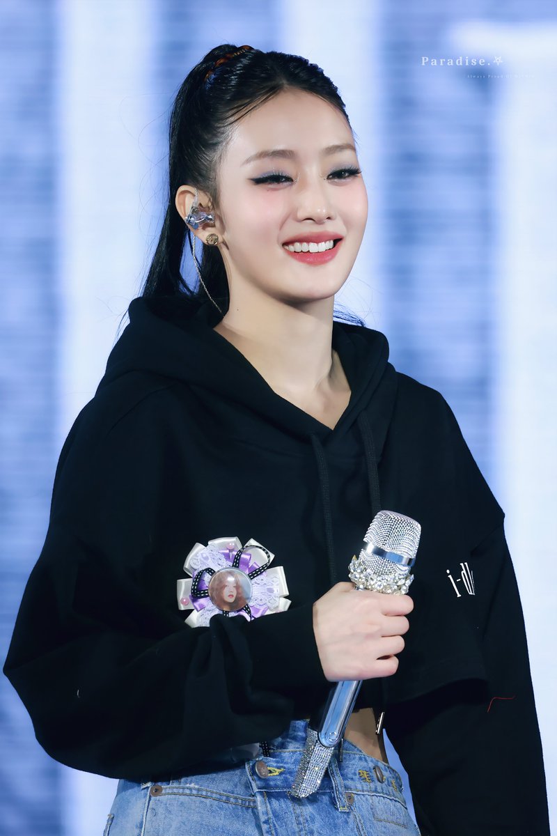 PRD_MN_23's tweet photo. 🖤

너의 웃음만 보면 세상은 그리 나쁘지 않아.🥹❤️‍🩹

#idle  #MINNIE #아이들  #민니 💜 https://t.co/r6ftNtAlGW