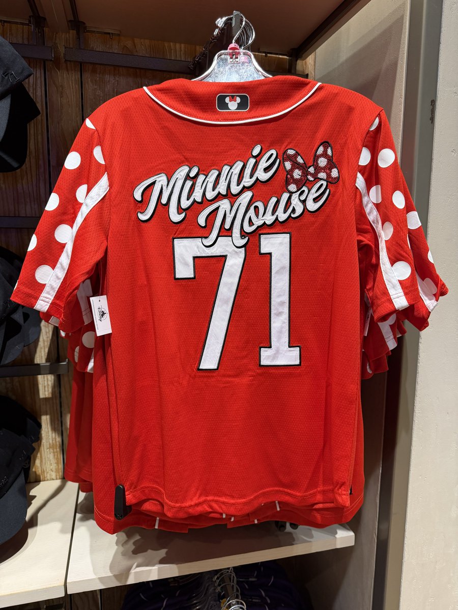 ここ最近ベースボールシャツがかなり人気でどんどんいろんなデザインが