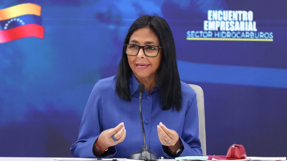 TheFurrialTime's tweet photo. Presidenta (E) Delcy Rodríguez solicita creación del Consejo Académico de los Hidrocarburos con universidades del país https://t.co/s70lSkpKNE