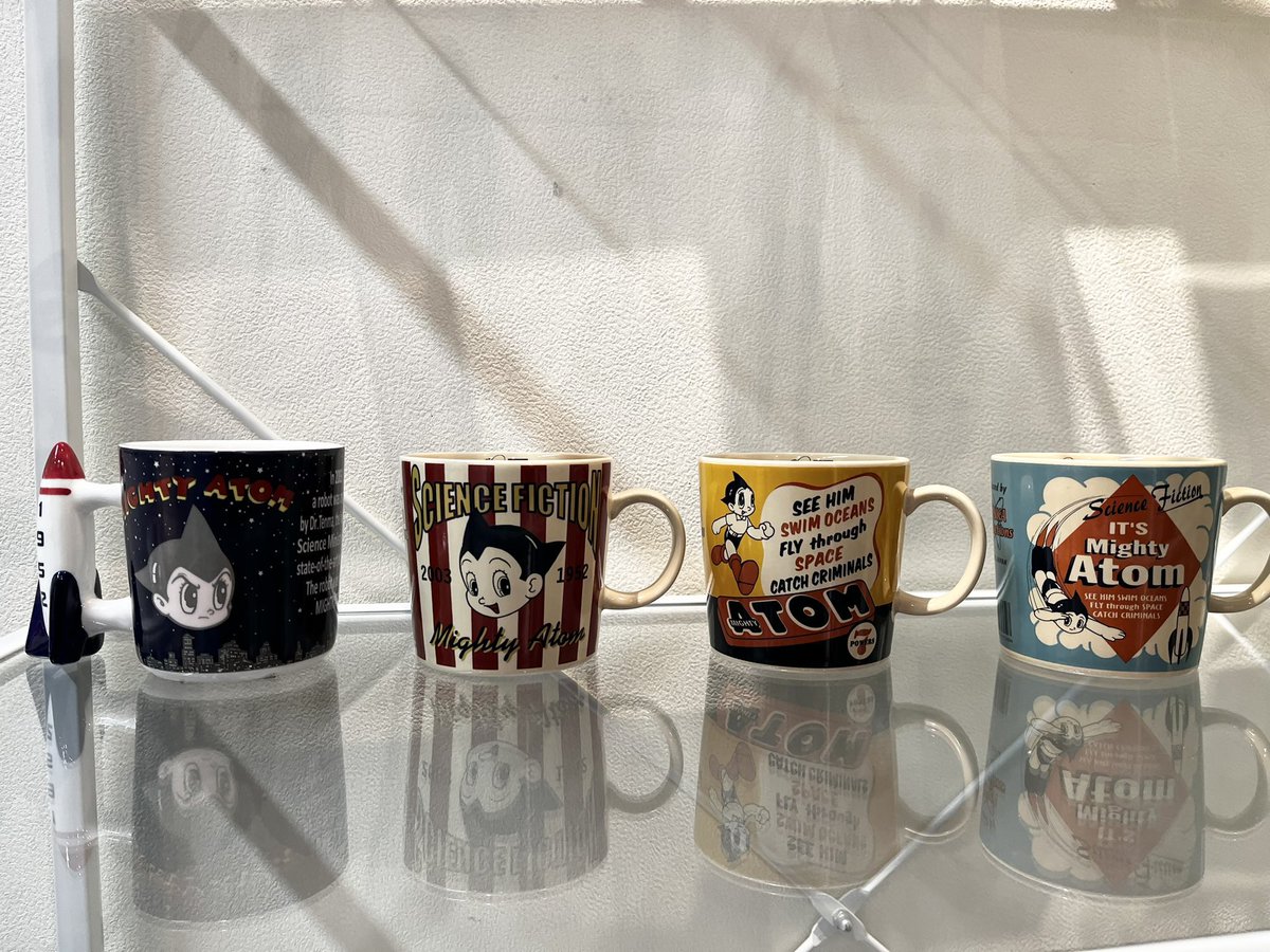 鉄腕アトム マグカップ販売中🚀 マグカップ グッディーズ 赤/黄/青 各