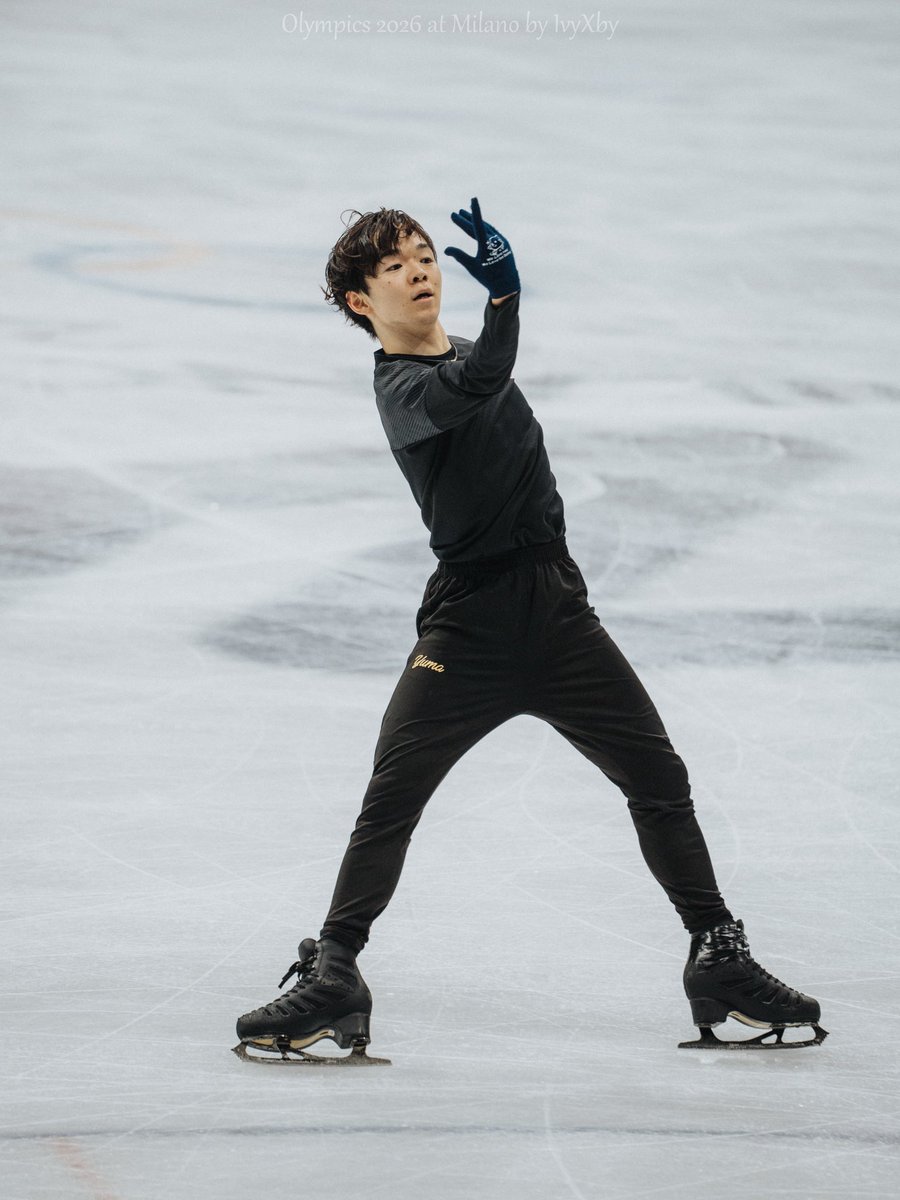 Yuma Kagiyama
Notice there was tape on Yuma’s boot as well. Hope the boots could function well til the end of this season

0212 Official Practice

#鍵山優真 
#YumaKagiyama 
#MilanoCortinaOlympics2026
