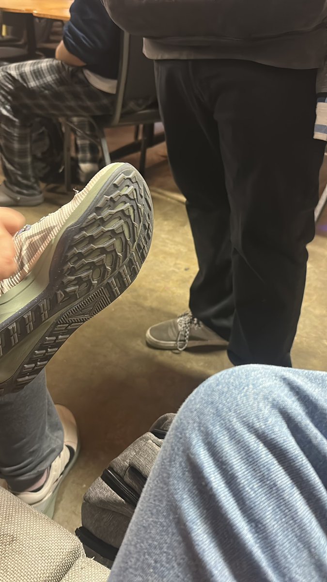 Vela🔜🛌 tweet media