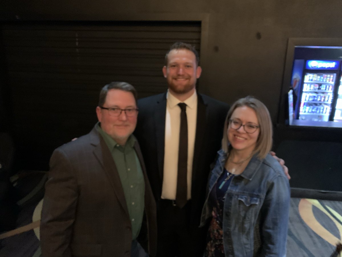 Sec_of_Insight's tweet photo. What an awesome time tonight at a fundraiser for Cordell Volson’s Small Towns Big Dreams Foundation in Minot!  These former Bison are so kind and generous with their time and represent NDSU so well on the big stage! Radunz, Zabel, Kubas, Volson, and Mauch! https://t.co/jkKyT2BOR5