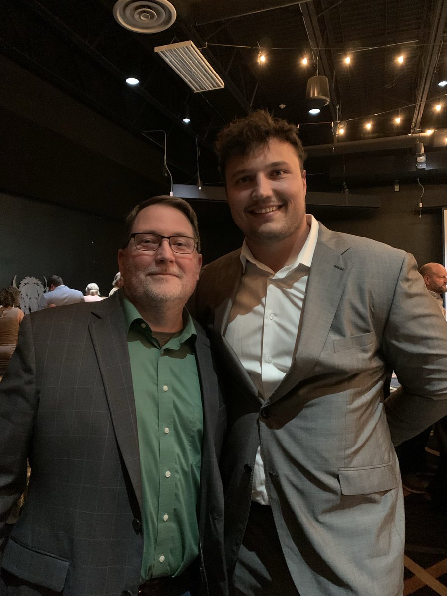 Sec_of_Insight's tweet photo. What an awesome time tonight at a fundraiser for Cordell Volson’s Small Towns Big Dreams Foundation in Minot!  These former Bison are so kind and generous with their time and represent NDSU so well on the big stage! Radunz, Zabel, Kubas, Volson, and Mauch! https://t.co/jkKyT2BOR5