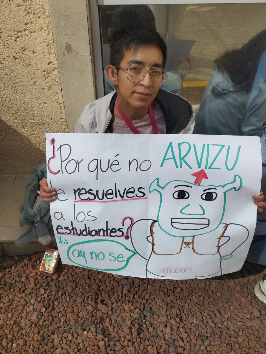 Nuestra lucha continúa por mejores condiciones educativas.! 💪
#ElDeporteEduca.