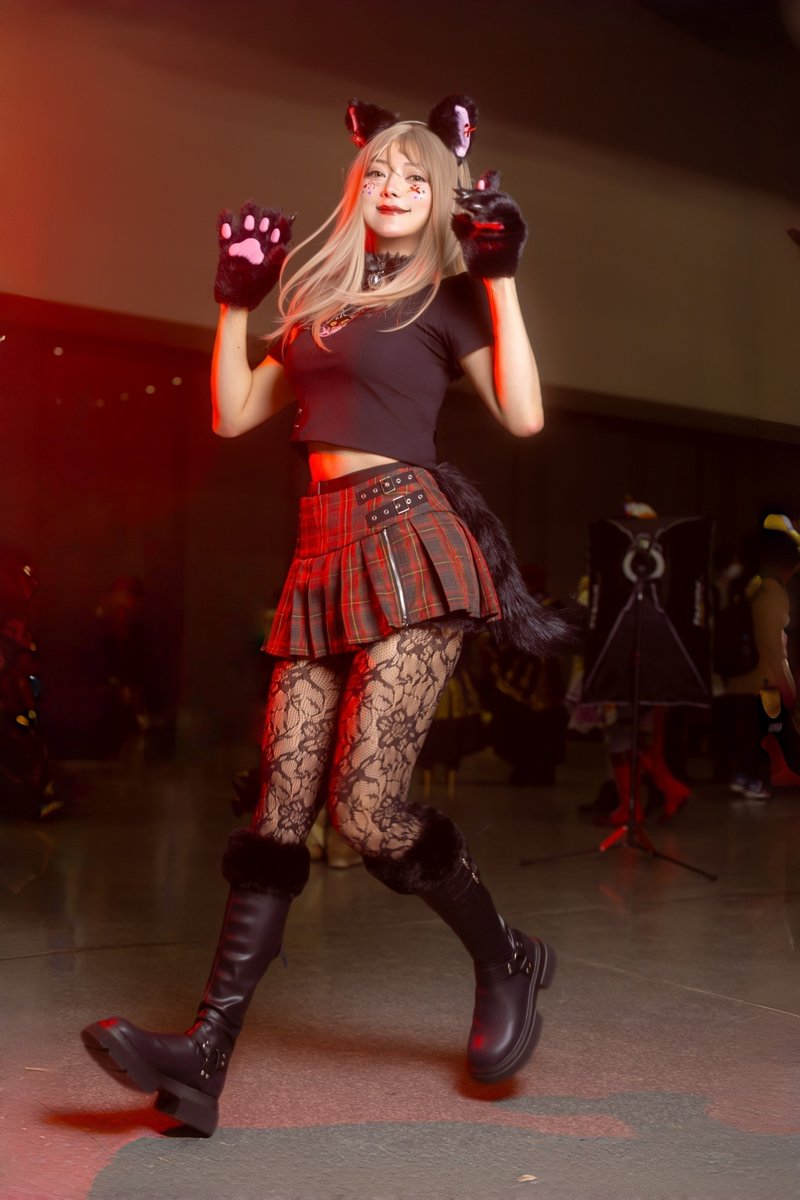 😼: にゃ、にゃにゃにゃ にゃにゃにゃぁ、にゃっぁあ！ にゃっ、にゃぁ