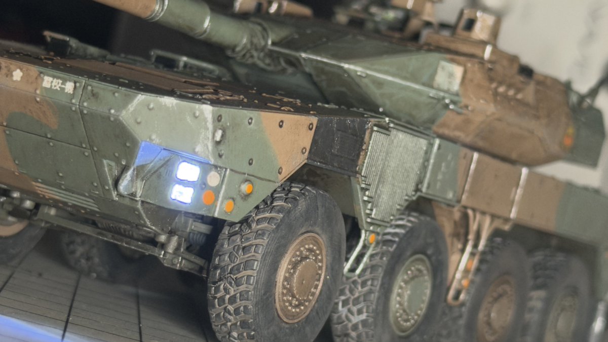 ミキシング 模型 1/48 16式 キットに改造を施してます。 16式機動戦闘車<1/48 TAMIYA>】