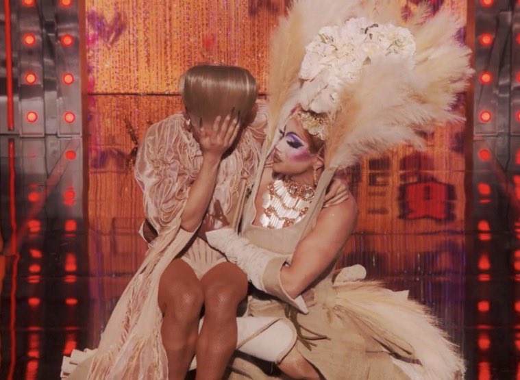 this wouldve been so cute if gracie abrams wasnt playing