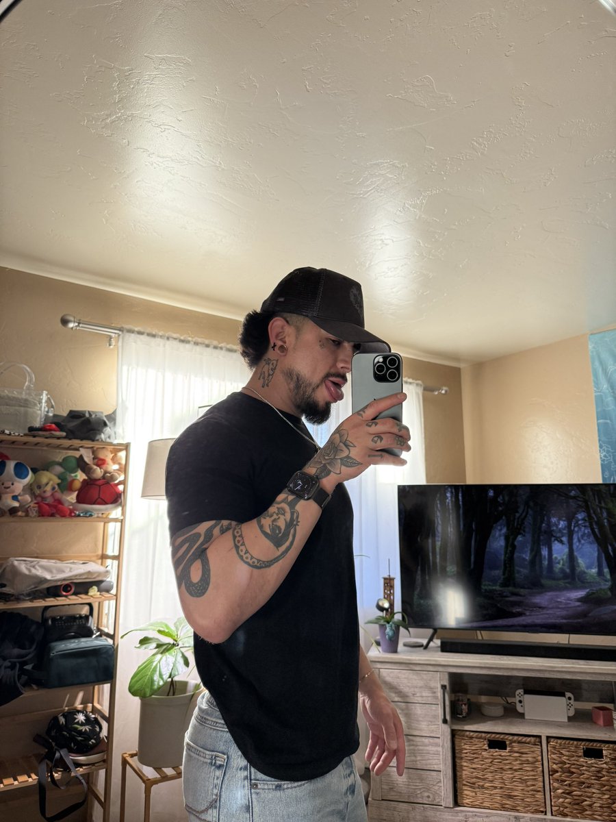 mistercopafeel's tweet photo. single father looking https://t.co/pQXgwVhupM