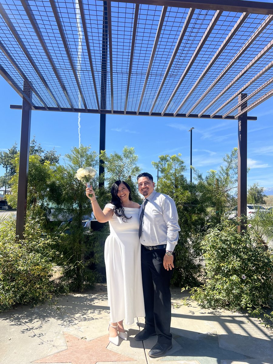 jayyelectronica's tweet photo. The Ledesma’s 🤍💒 https://t.co/3G7RB3YOOk