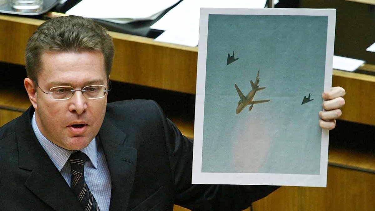 Thenewarea51 tweet media