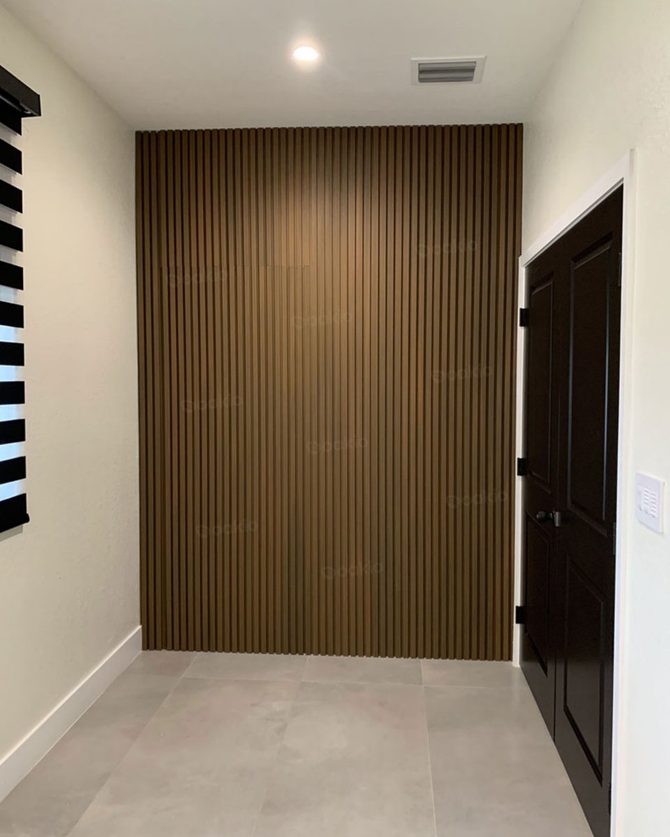 Good looks shouldn’t come with high maintenance. ✨

A modern finish — outside and in. Oakio #WPC cladding wipes clean, stays beautiful, and fits everyday life.

Less effort. Better results. 

#Oakio #WallPanels #Siding #OutdoorLiving #SustainableMaterials