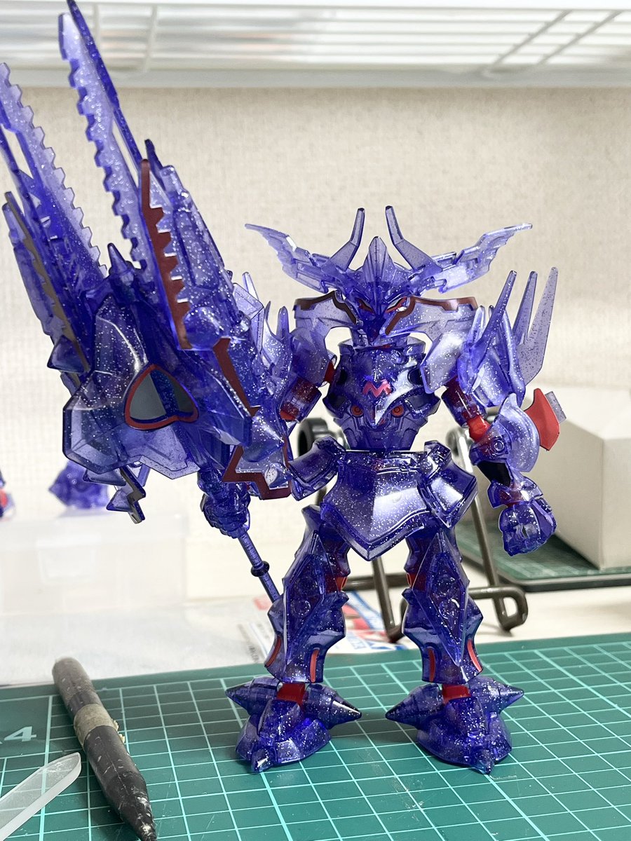 HAL_aoihako2050's tweet photo. エンペラーM3/M5 リミテッドシャインver. 組めました！
キラッキラで特別感が出ていますね
マントは後日、プラ板で作る予定です https://t.co/0is5Ndfyc2