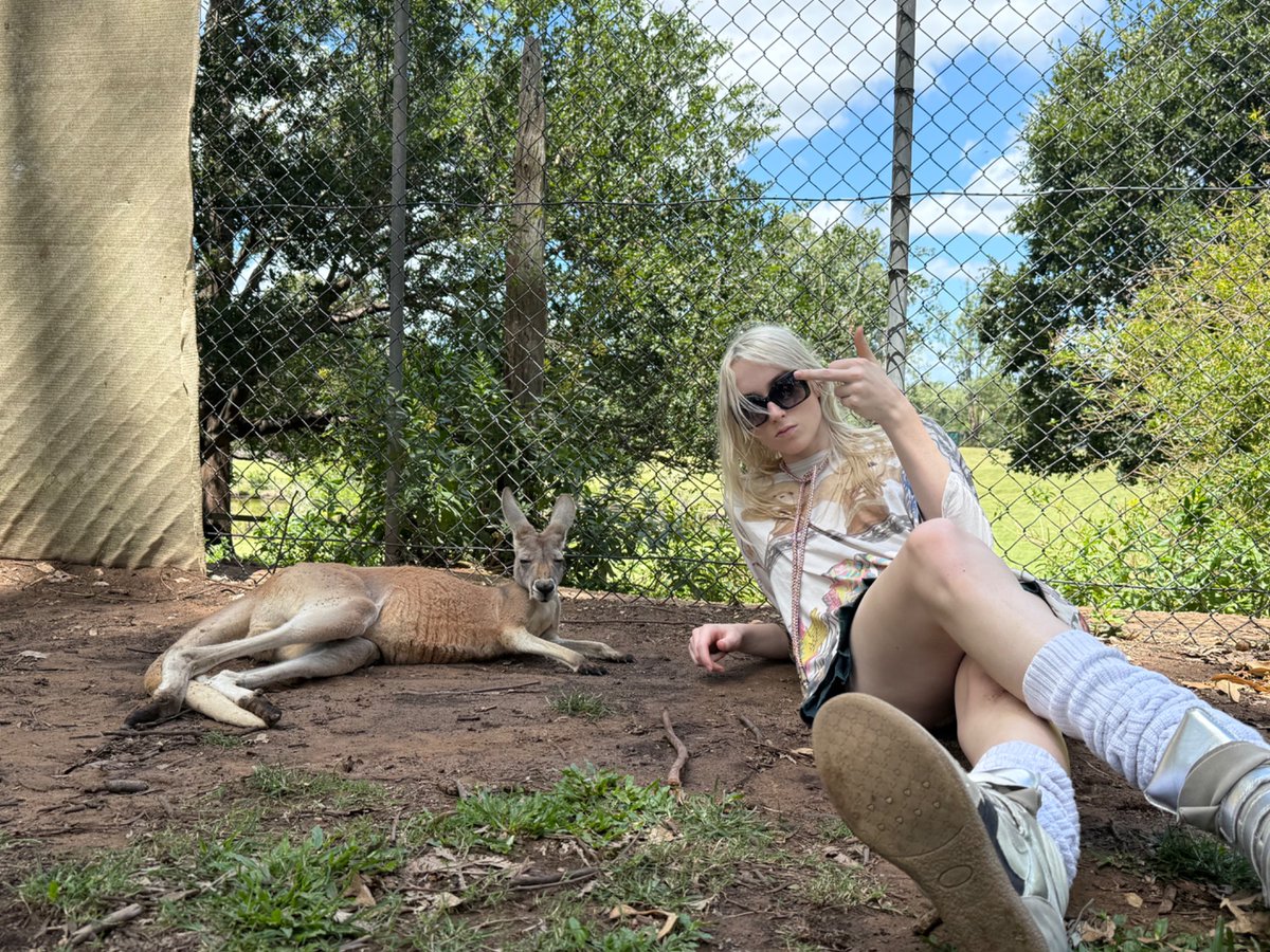 frost children (@frostchildren) on Twitter photo 