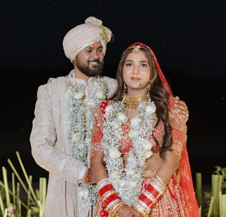 Heartfelt congratulations to <a href="/PoddarVaishali/">Vaishali Poddar</a> on her wedding. May your married life be filled with happiness, peace, and love. This is my sincere prayer to God for you.