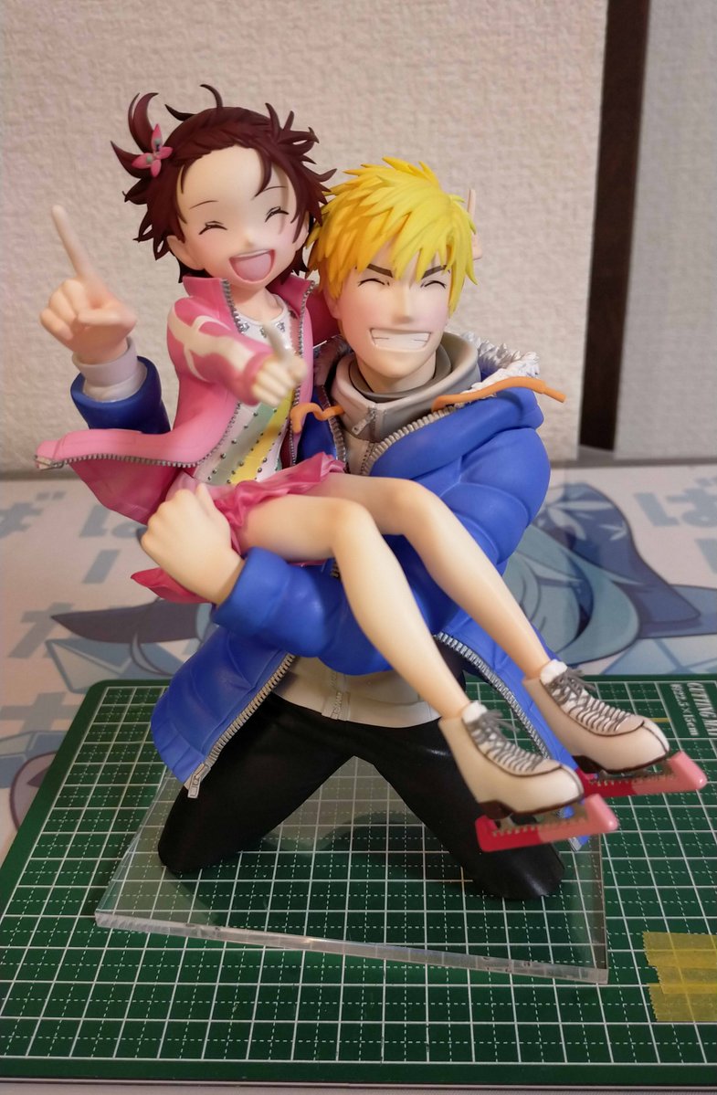 文桜造ガの黒川りく様原型 メダリストの結束いのり＆明浦路司先生でき