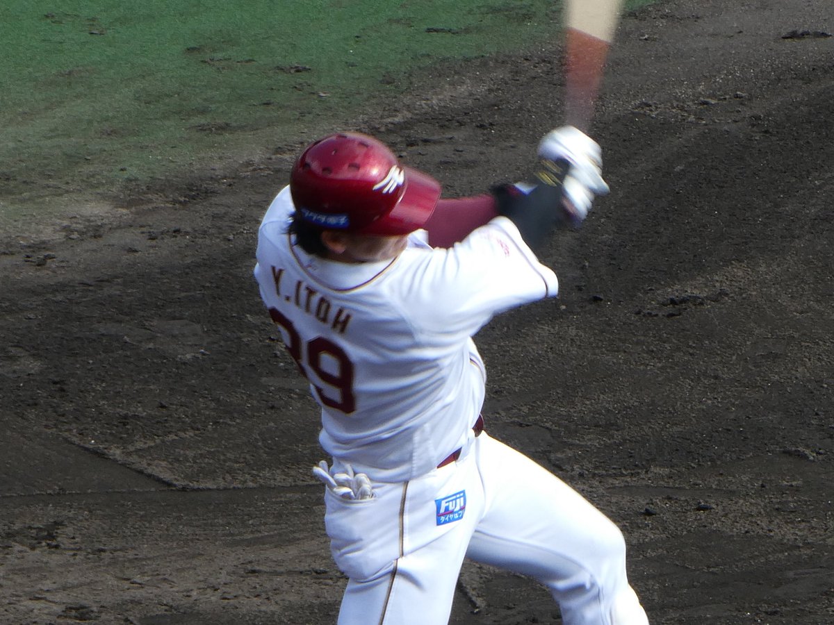 伊藤裕季也さんの打球はよかったが、抜けなかった！おしい