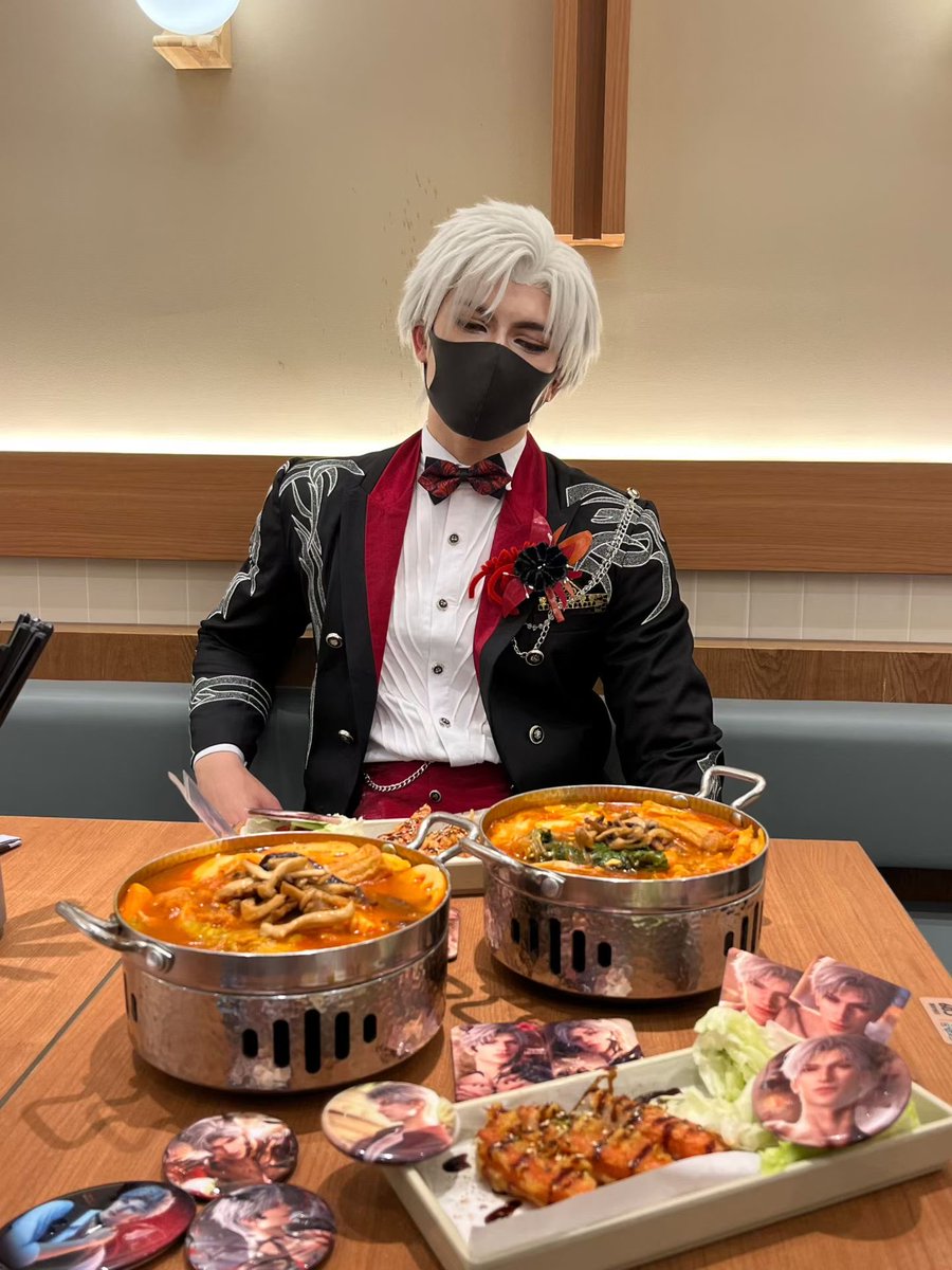 wangruowennn's tweet photo. 吃一口秦彻
#Sylus 
#秦彻 
#cosplay https://t.co/Wi0MB6xd5M