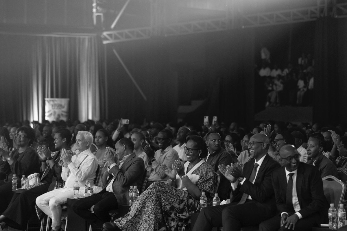 Ku mugoroba wo kuri uyu wa Gatanu, Madamu Jeannette Kagame yifatanyije ...
