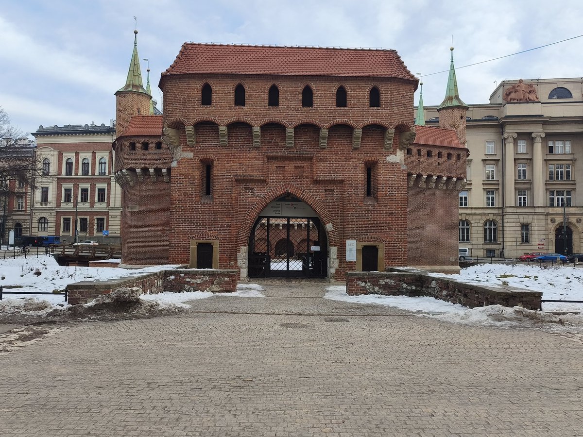 Piotr Kosmaty tweet media