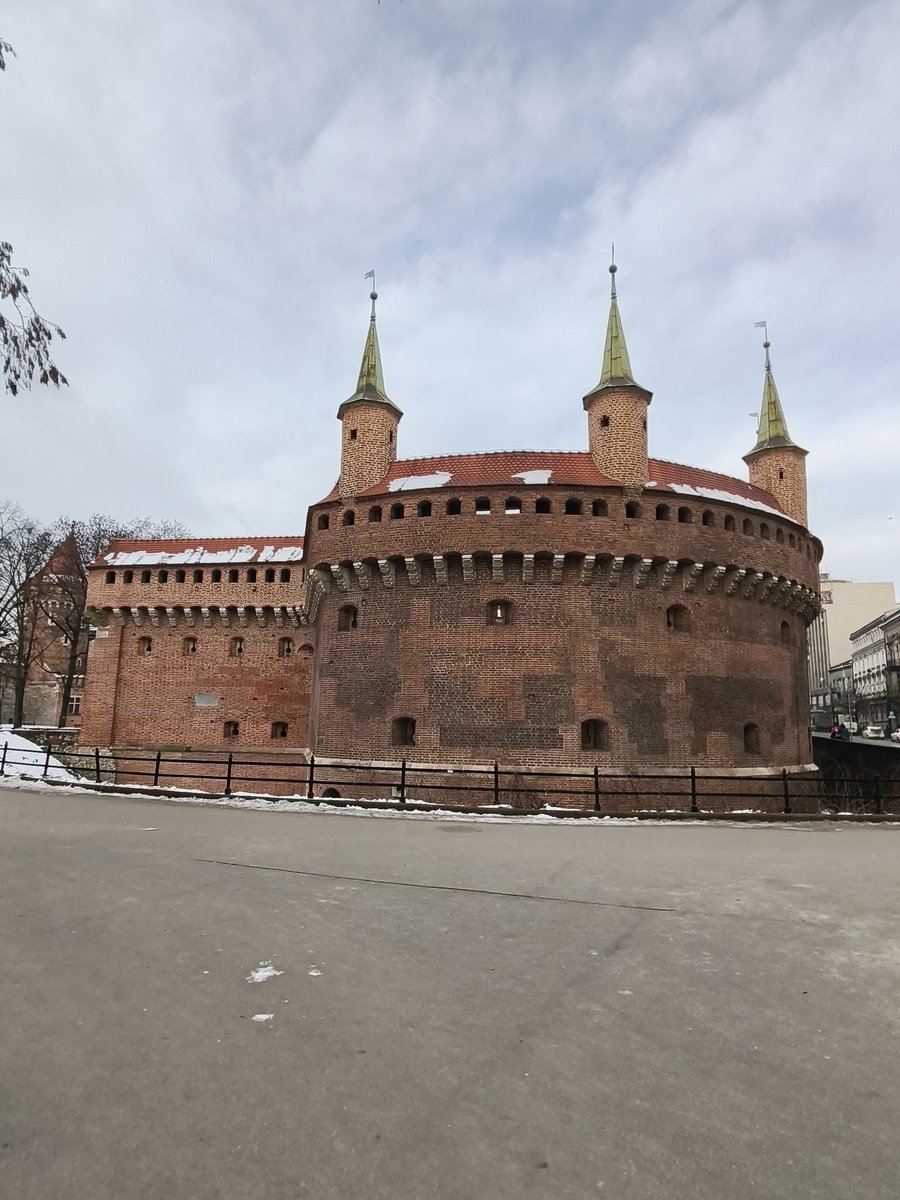 Piotr Kosmaty tweet media