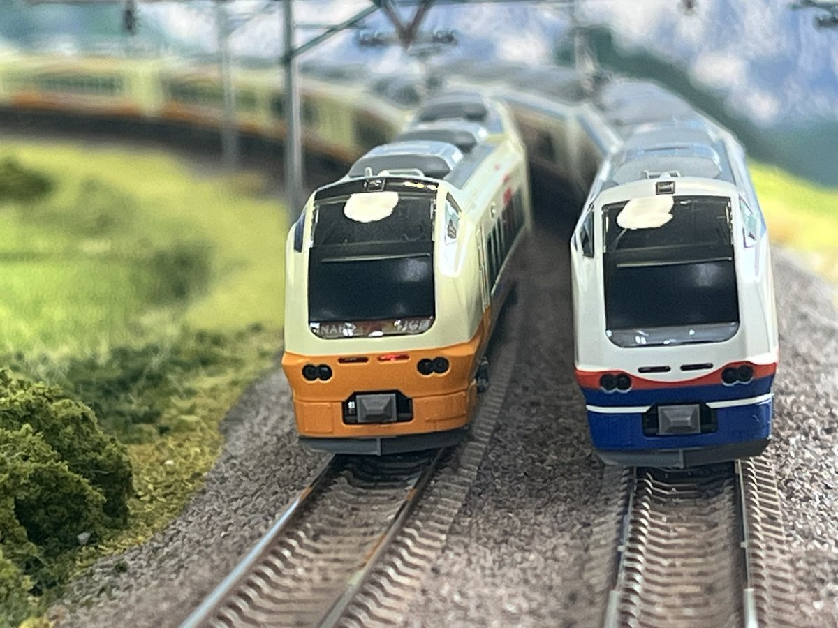 東京・本店4階】本日ご来店のお客様① E653系しらゆき、いなほ ※ 3,4