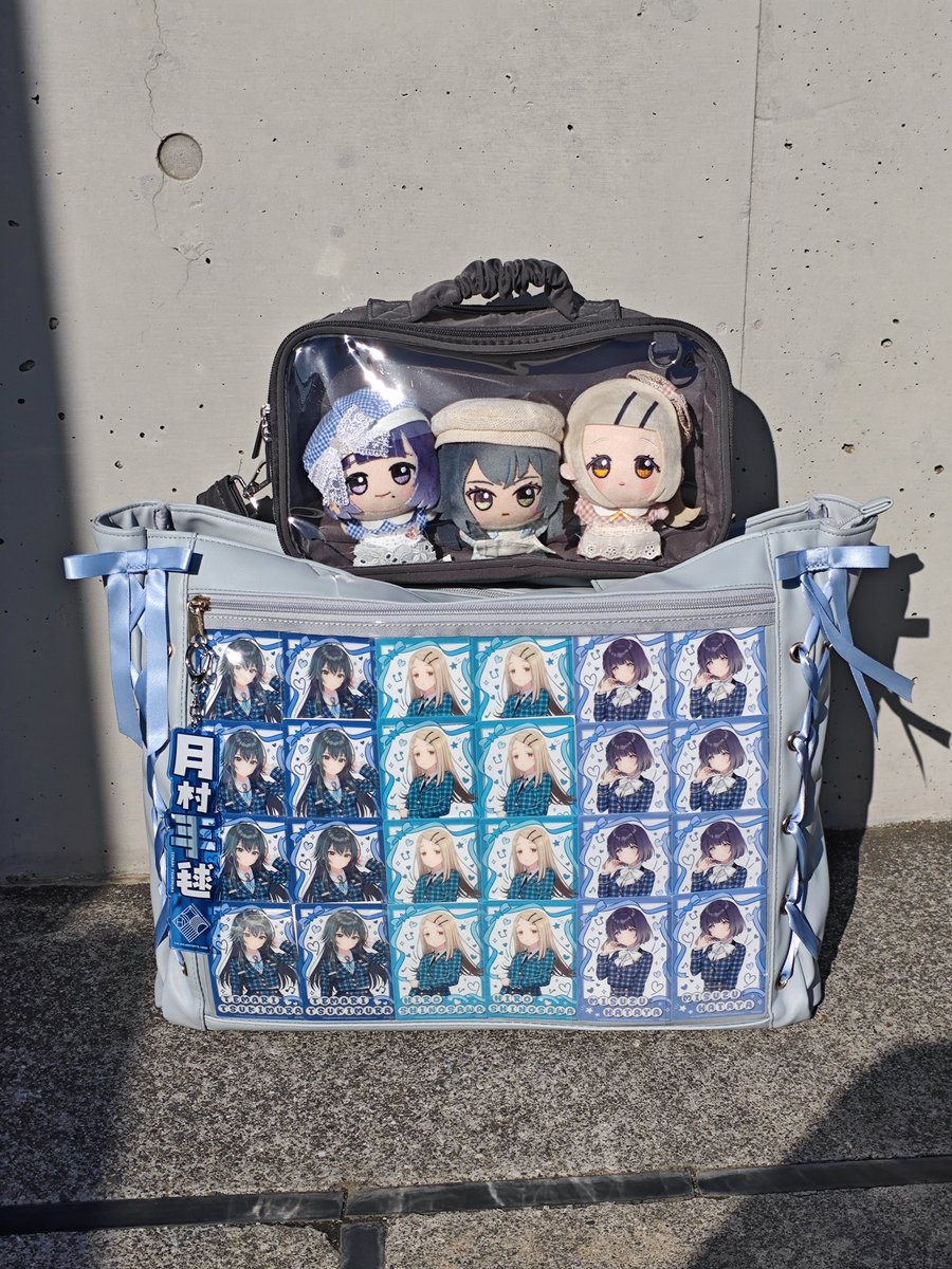 場所はここです🙇‍ 写真二枚目のところに痛バとぬいバッグ持っています