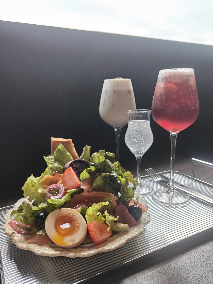 晚希（希希） tweet media