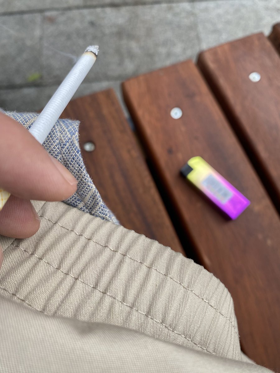 ders 9 da imiş ve hoca mesaj da atmamış gruba bilgilendirmek için orucum zaten felç olmuştu bu cahil kardeşiniz bugün  gaflete düştü içinizden sövebilirsiniz